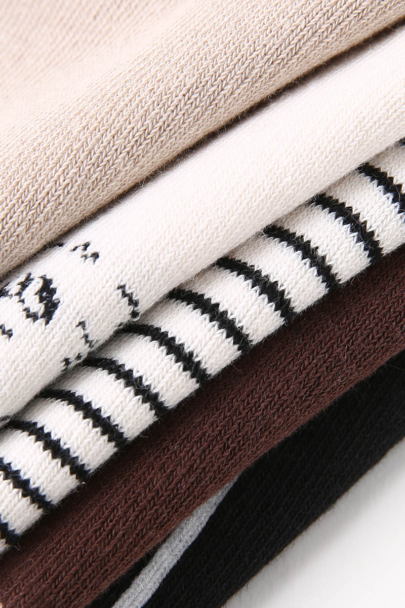 Zavensox 1 Pair Kids Line Drawing Puppy Socks - White & Black Cartoon Dog Crew Socks for Boys & Girls